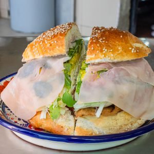 Cemita de Pastor Negro